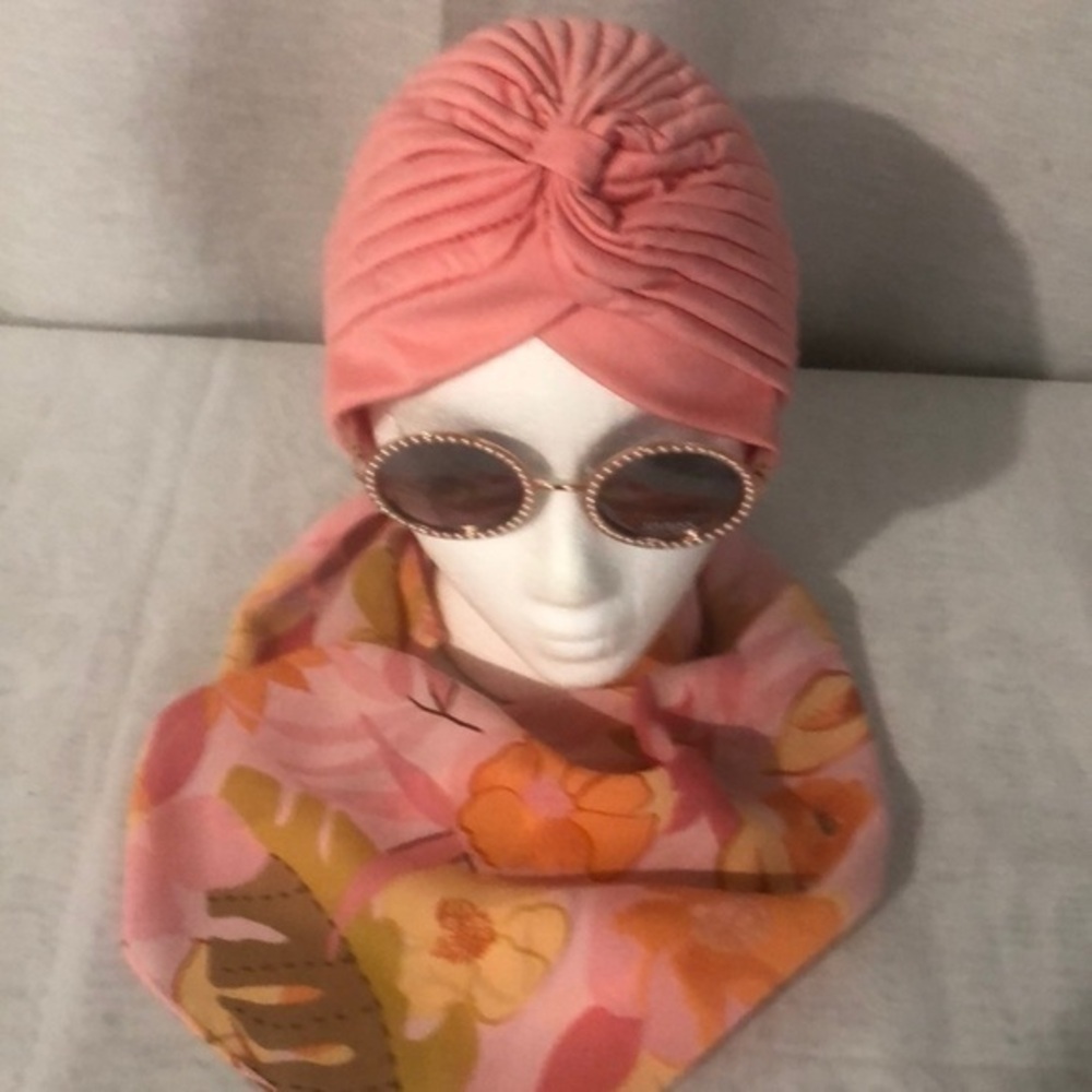 BEAUTIFULVINTAGE  MULTI COLORED CHIFFON OBLONG SCARF AND SOLID TURBSN SET!